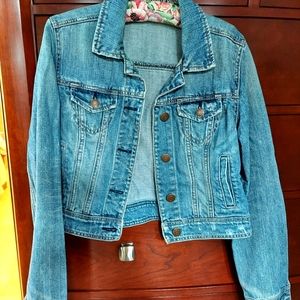 AE Cropped Denim Boyfriend Jacket Size Medium